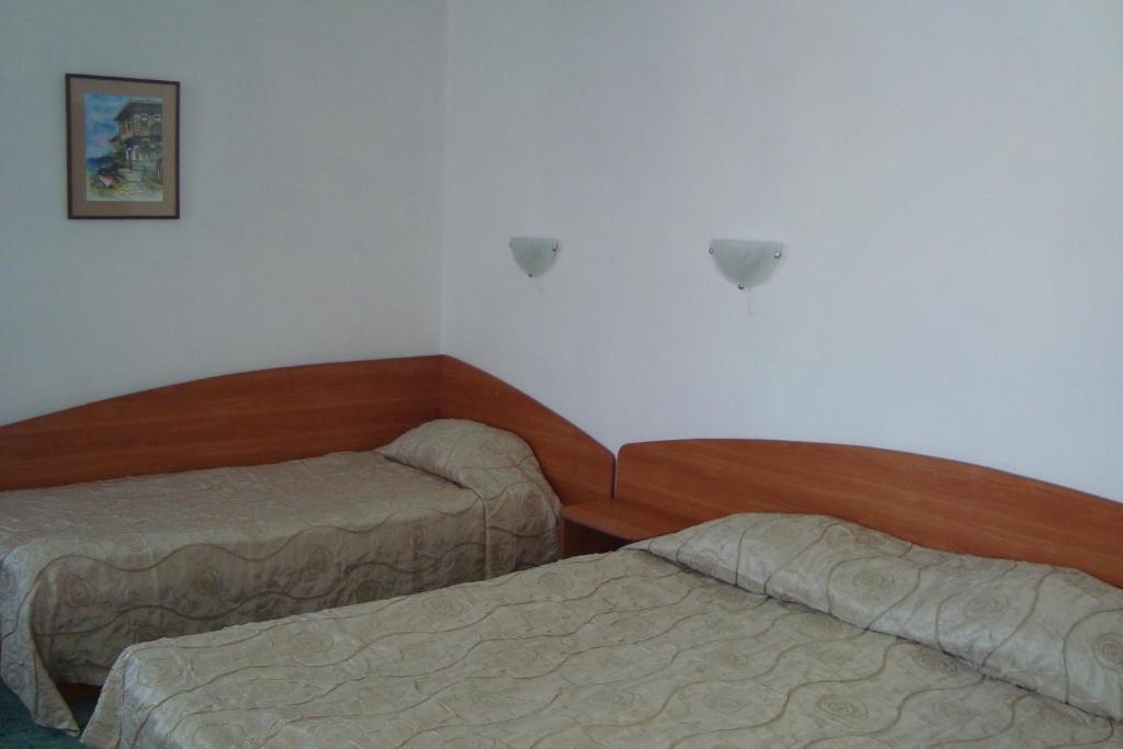 Hotel Astra Ravda Pokoj fotografie