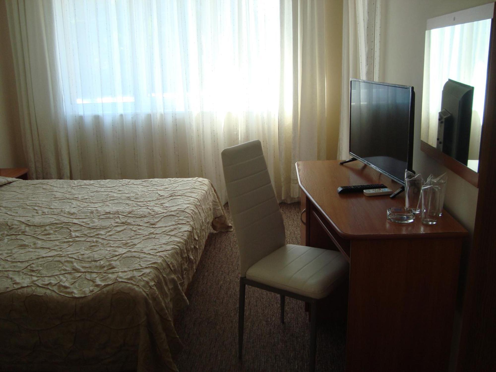 Hotel Astra Ravda Exteriér fotografie
