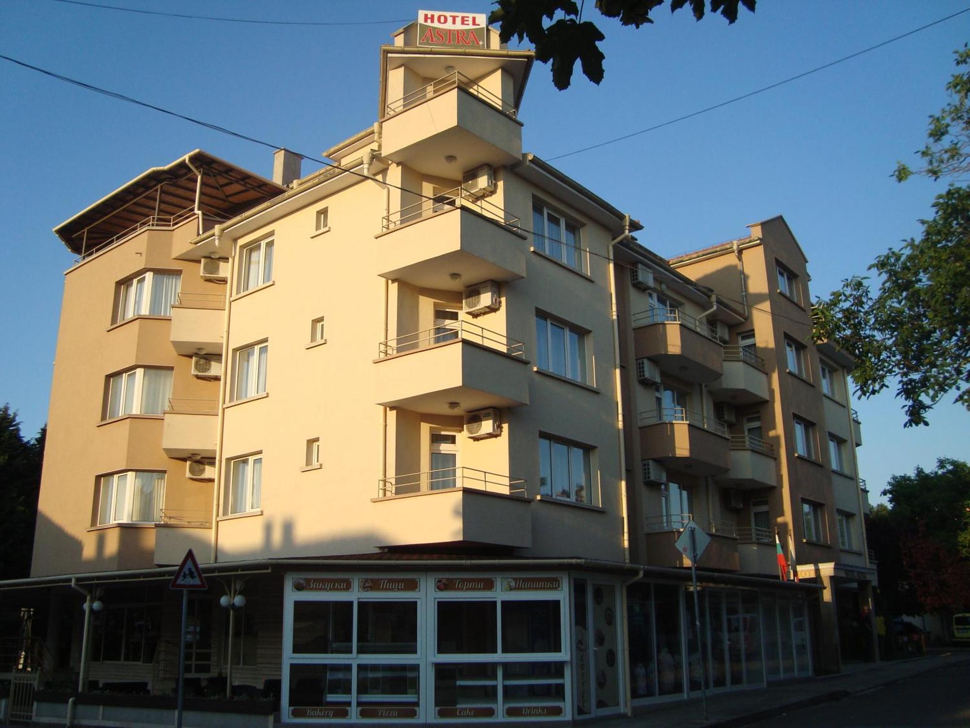 Hotel Astra Ravda Exteriér fotografie