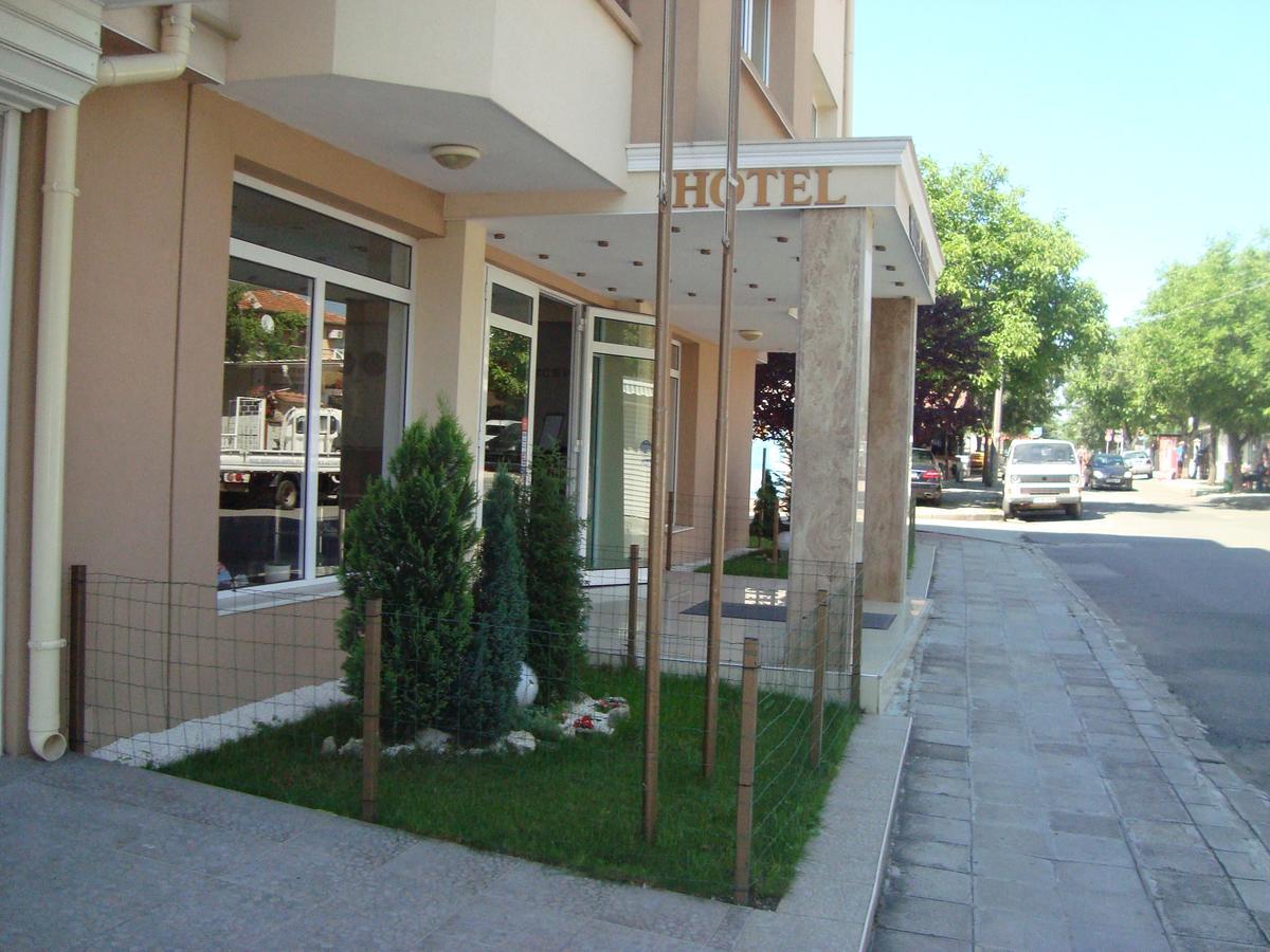 Hotel Astra Ravda Exteriér fotografie